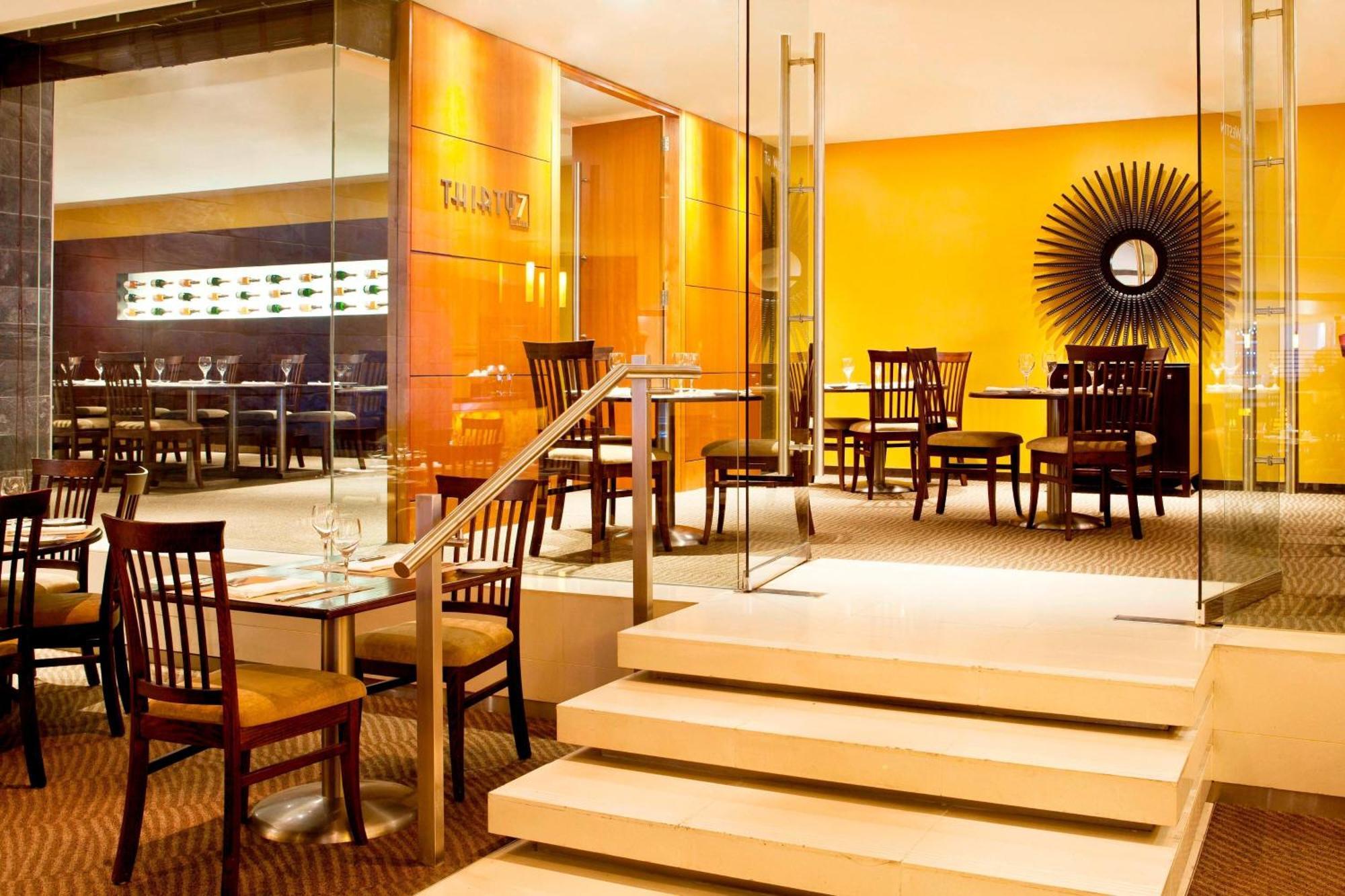 The Westin Cape Town Hotel Exterior photo