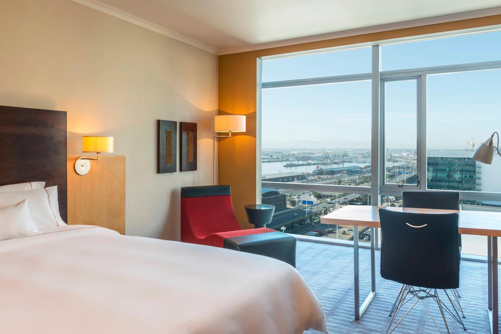 The Westin Cape Town Hotel Exterior photo